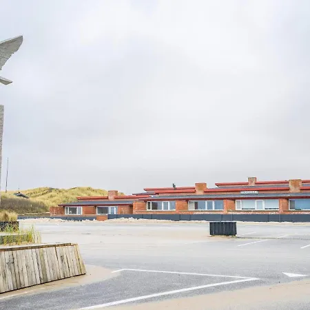 5 Person Holiday On A In Henne * Henne Strand